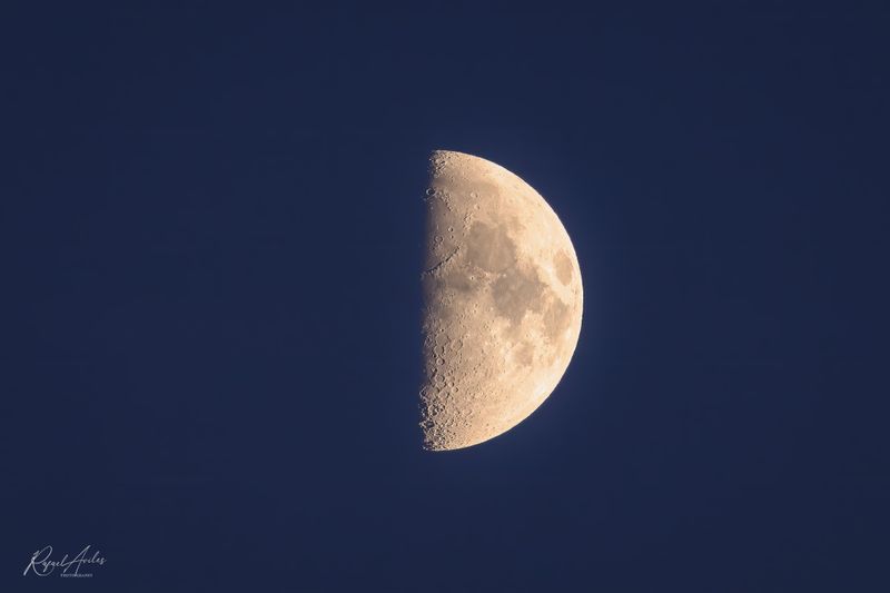Waxing gibbous moon shortly after sunset