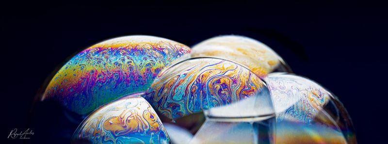 Flowing colors