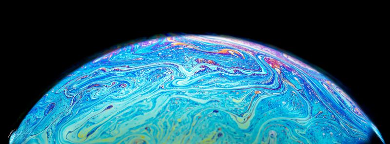 Flowing colors