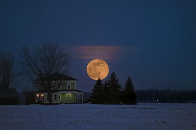 CLIPSE LUNAIRE TOTAL 2025 LEVER 18h28 mars 13 / DBUT DES PHASES 14 MARS