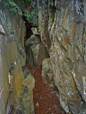 Sentier KKKO / FRACTURES et FISSURES (5 )