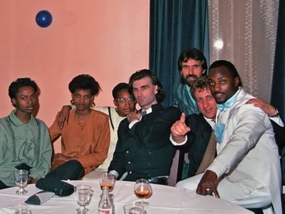 Ducarmel Cyrius Champion du Monde de Kick-Boxing en 1985
Le groupe MADAME remporte un Flix au Gala de l'ADISQ 1986.
LIEN: https://selon-walter.com/ducarmel-cyrius-premier-haitien-champion-du-monde-en-sports-de-combat/