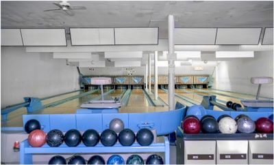 Bowling Alley_3322