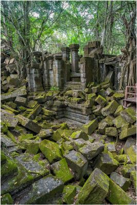 Unrestored Ruins 6753