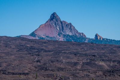 Lava Field Sisters OR_0006.jpg