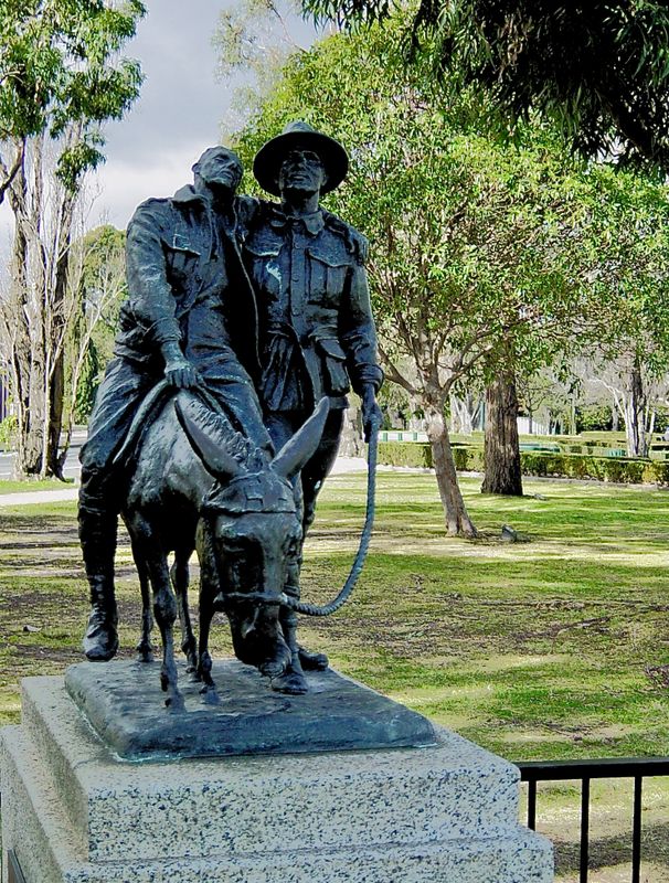 Memorial Private John Simpson and his Little Donkey (1)