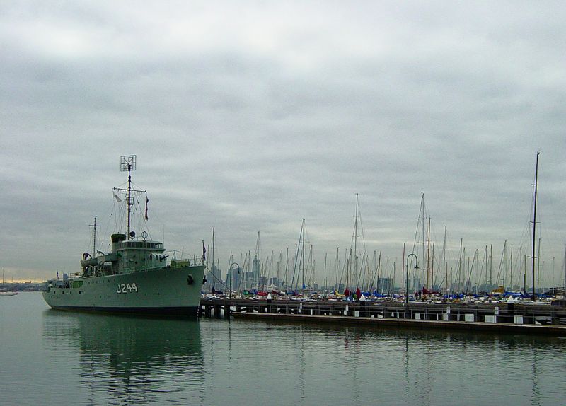 HMAS Castlemaine