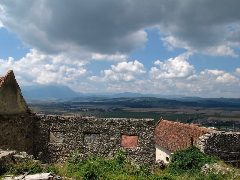 Transilvania-Fertile Plains and Breath Taking Scenic High Mountains