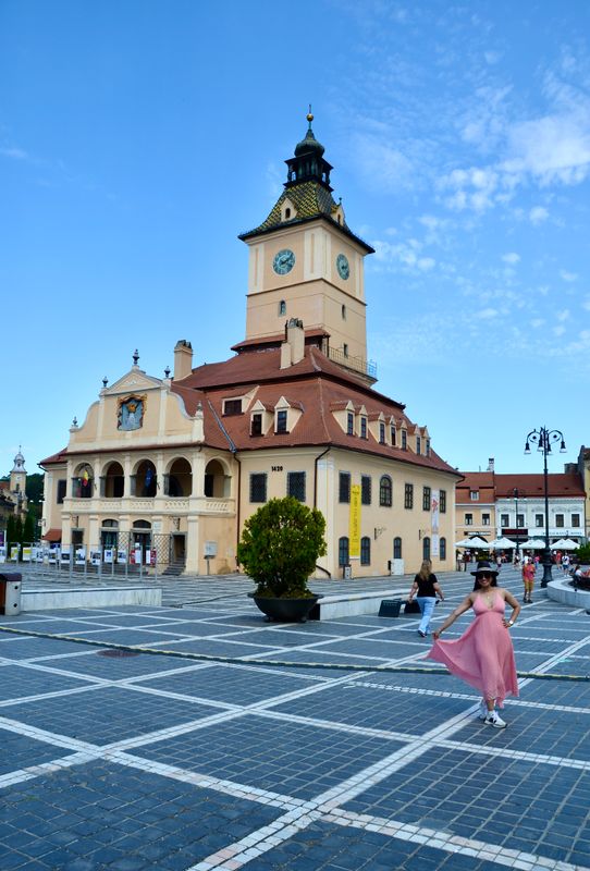 Brasov  Popular Old Council Square -  Piata Sfatului
