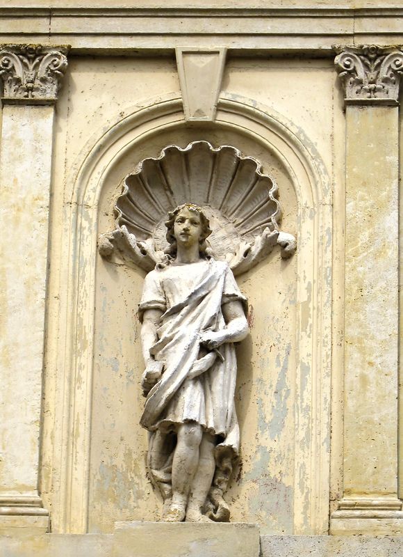 Old central Ruse building facade decoration