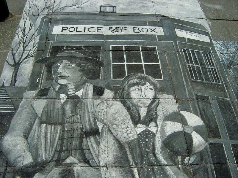 South Gate street artist ULLA