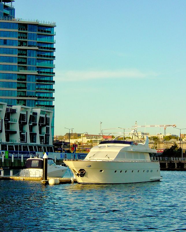 Cruising Docklands