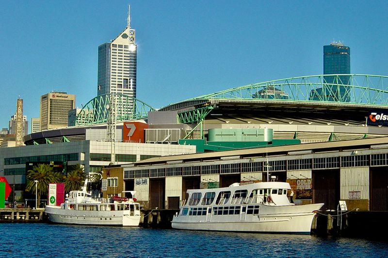 Cruising Docklands