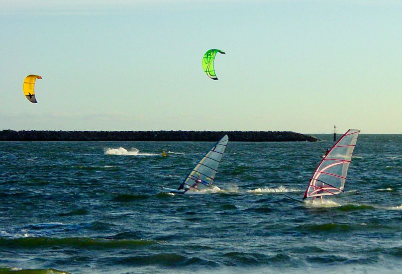 Wind surfing on Port Phillip Bay