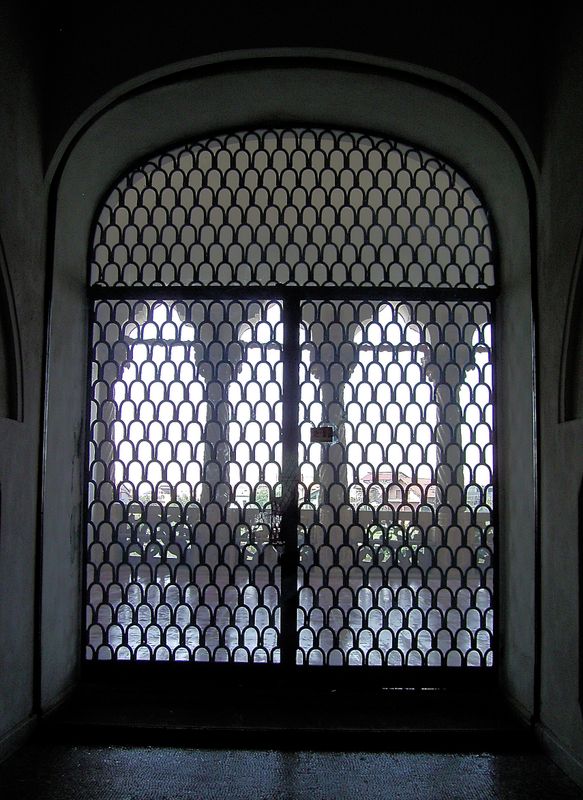view towards the exquisite front balcony
