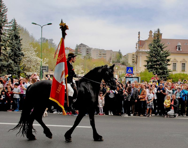 Riding for the famous  Brașov Andrei Şaguna National College