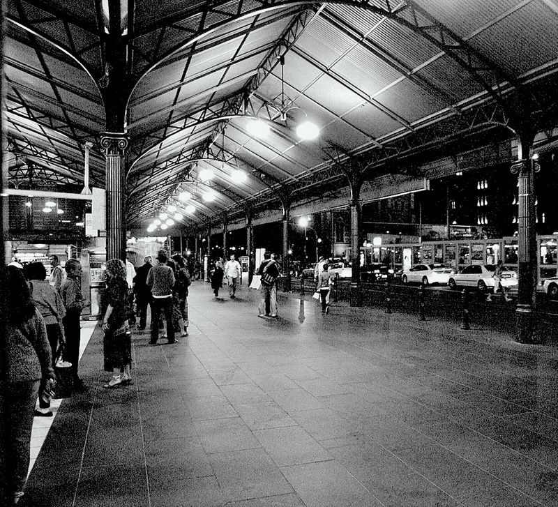 Street B&W Photography & Simple B&W