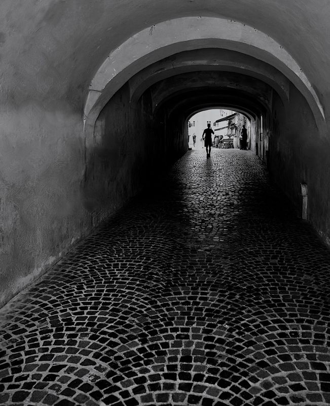 Street B&W Photography & Simple B&W Gallery