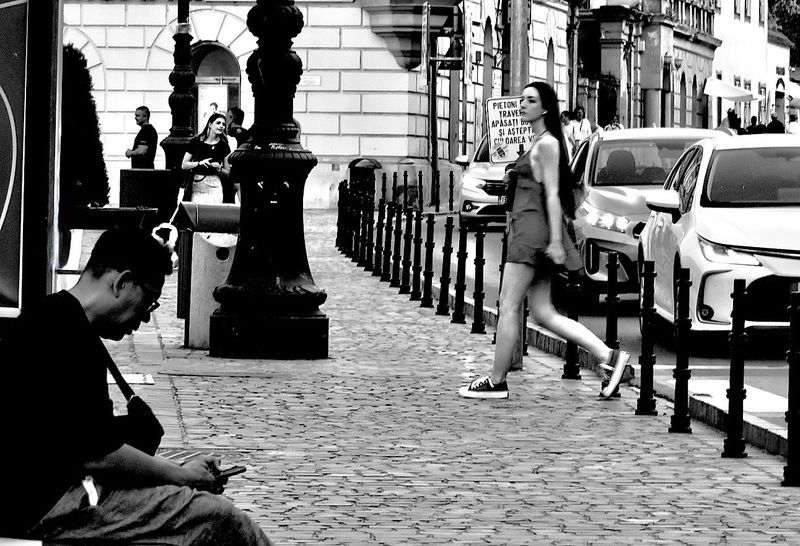 Street B&W Photography & Simple B&W Gallery
