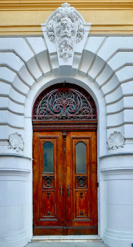 gem - old building decoration