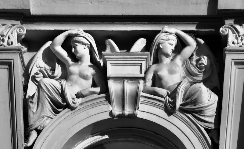 Street B&W Photography & Simple B&W Gallery
