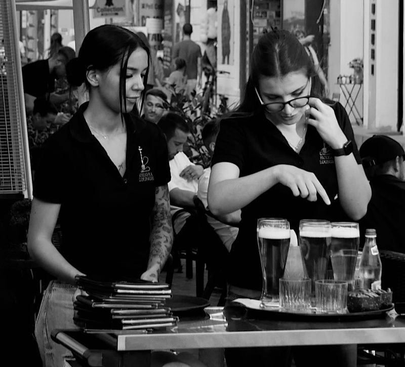 Street B&W Photography & Simple B&W Gallery