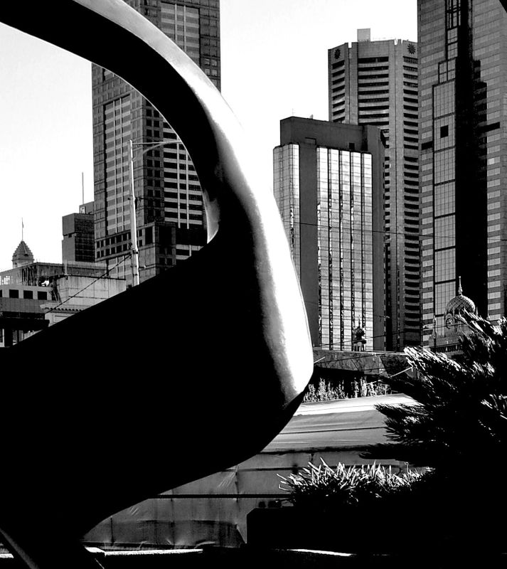 Street B&W Photography & Simple B&W Gallery