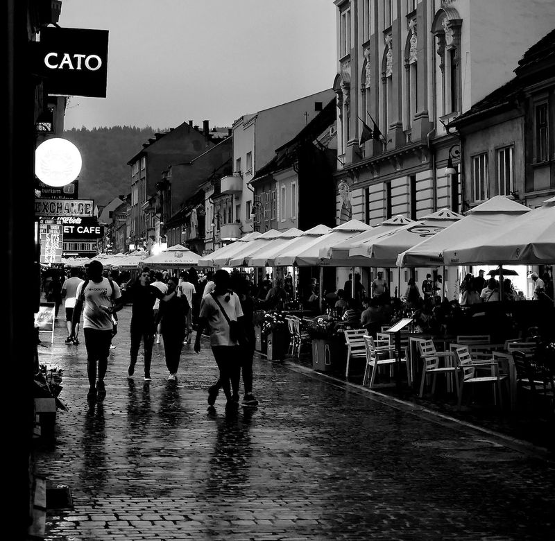 Street B&W Photography & Simple B&W Gallery
