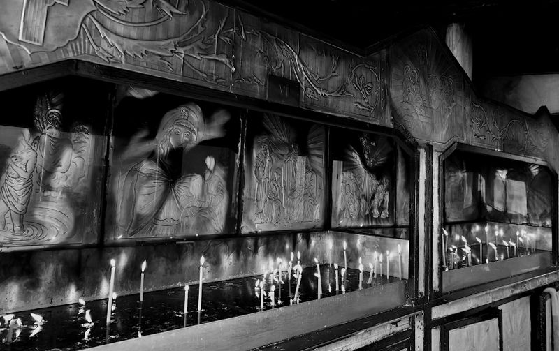 Street B&W Photography & Simple B&W Gallery