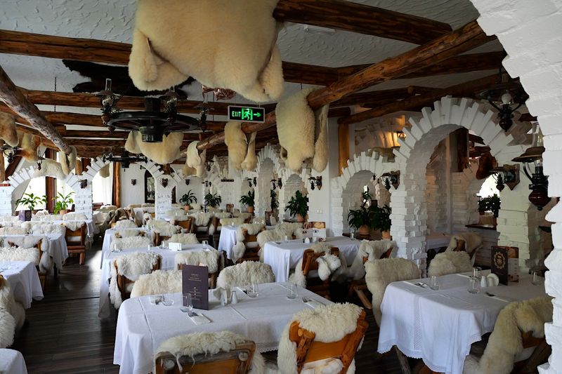 Hotel Aurelius Miorita Lakeside Restaurant