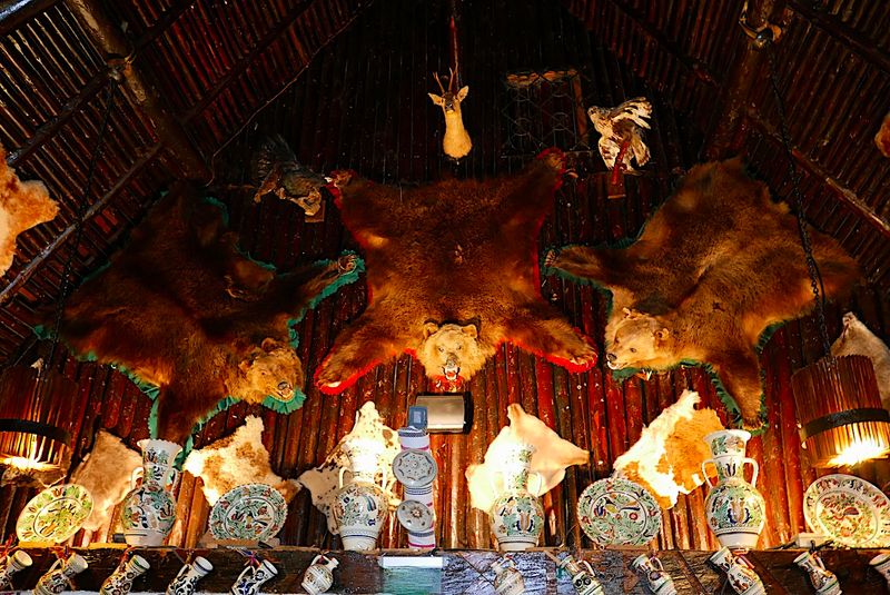 Coliba Haiducilor Outlaws' Hut Restaurant