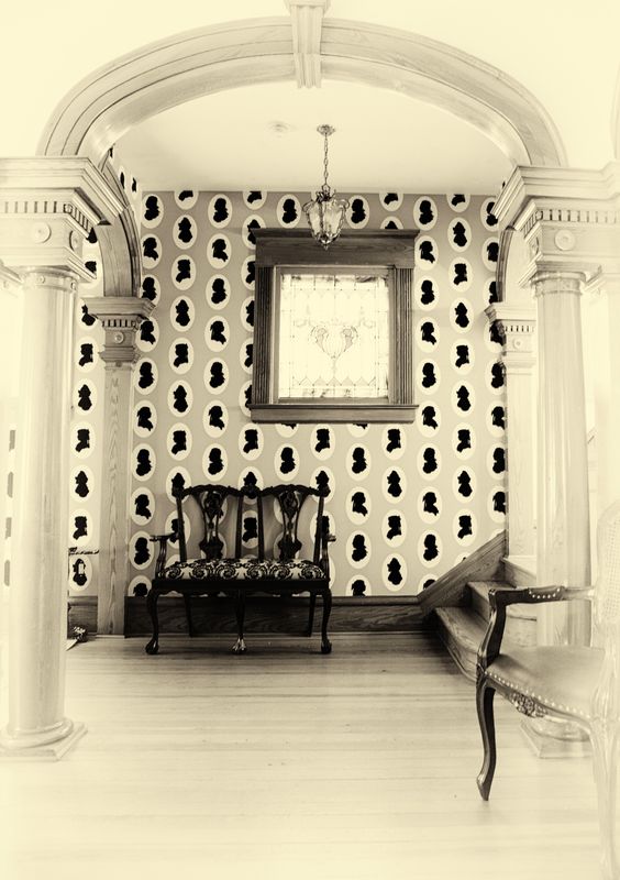 foryer_antique.jpg