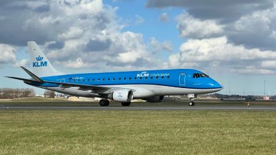PH-EXJ KLM Cityhopper Embraer ERJ-175STD (ERJ-170-200 STD)