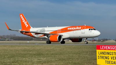 OE-LSM EASYJET EUROPE AIRBUS A320-251N - MSN 10142 - NEO special colours
