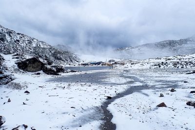 Sela Pass