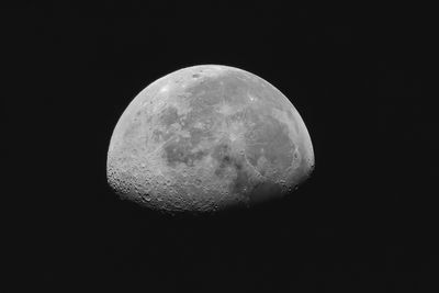 Moon-10092009.jpg