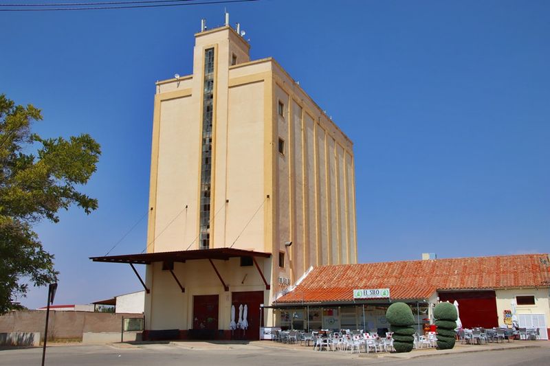 Mota del Cuervo. Silo Santana