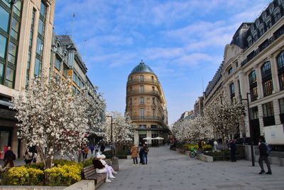 Paris. Rue du Pont-Neuf