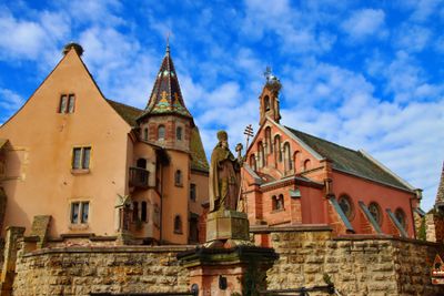 Eguisheim. Place du Château