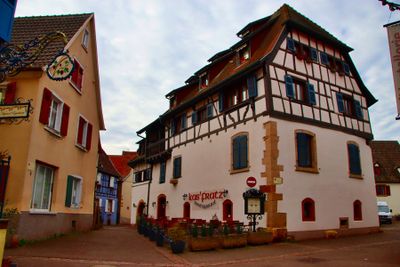 Eguisheim. Restaurant Kas´Fratz