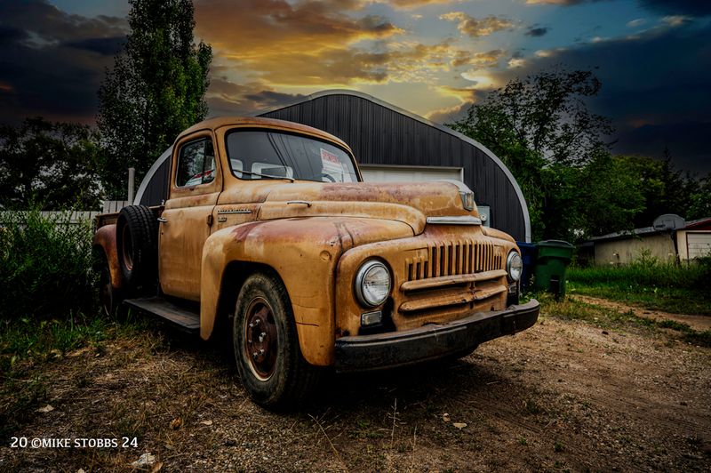 1951 IHC L-130