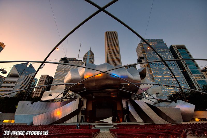 Jay Pritzker Pavilion 2.jpg