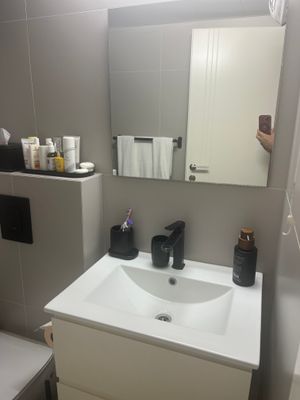 2nd bathroom1