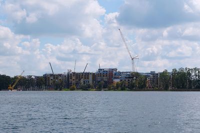 Lakeshore Lodge under construction