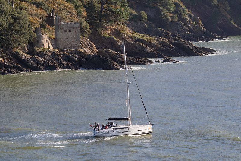 Torbay Sea School Yacht passing Kingswear Castle.jpg