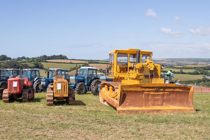 Tractors - static 09-08-25 #01.jpg