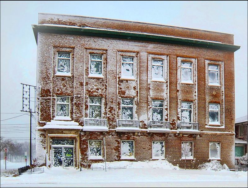 sj empty mason.jpg