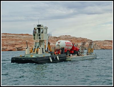 Tug Lake Powell.jpg