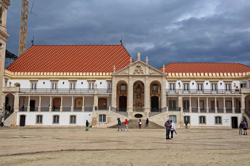 15 Coimbra University Library.jpg