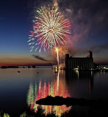 Canada Day Fireworks - Collingwood Ontario (July1, 2024)